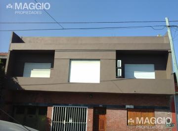 PH · 119m² · 4 Ambientes · PH Venta en Ramos Mejia