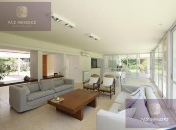 Casa · 288m² · 3 Dormitorios · Casa en Campos de Roca
