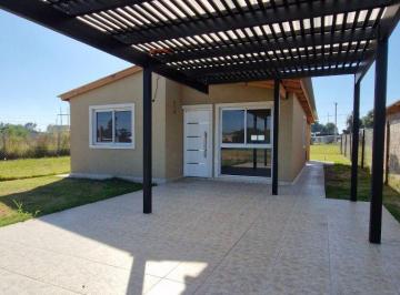 Casa de 3 ambientes, Pueblo Esther · Palo Alto / Pueblo Esther - Casa 2 Dorm. a Estrenar!