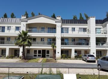 Departamento · 60m² · 2 Ambientes · 1 Cochera · Departamento Boulevard del Sol en Alquiler