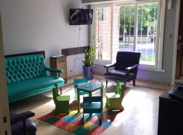 Casa de 7 ambientes, Miramar · Casa en Venta Zona 2