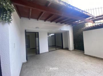 Departamento · 57m² · 3 Ambientes · Depto Venta 3 Amb Patio Propio - Vicente Lopez