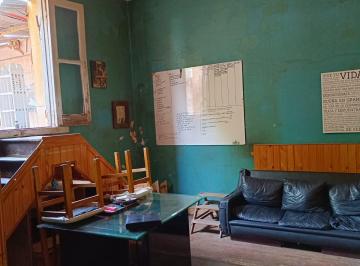 PH de 2 ambientes, Villa Urquiza · Villa Urquiza a m de Boulevard Mendoza. 1er Piso por Escalera. Excelente Ubicación.