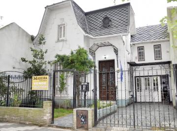 Casa · 300m² · 5 Ambientes · 3 Cocheras · En Venta Casa de Estilo, Apto Varios Usos.