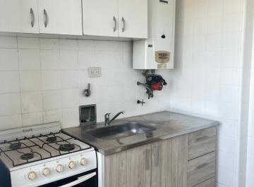 Departamento de 3 ambientes, Avellaneda · Departamento de 3 Ambientes, en Buena Ubicación, a 3 Cuadras de Av Mitre.