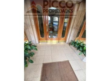 Departamento · 90m² · 5 Ambientes · Departamento 5 Amb Apto Profesional y Vivienda!