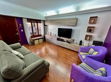 Casa · 120m² · 5 Ambientes · 2 Cocheras · Casa de 4 Ambientes Mas Departamento Mono Ambiente
