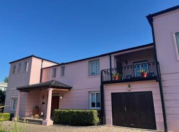 Casa · 435m² · 8 Ambientes · 5 Cocheras · Venta Casa Estancias del Pilar, Barrio La Pionera, Pilar