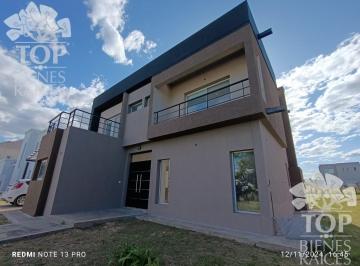 Casa · 238m² · 5 Ambientes · 1 Cochera · Casa en San Matias en Alquiler y Venta