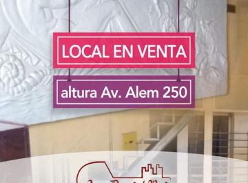 Edificio · 240m² · 22 Ambientes · Edificio Comercial en Venta Altura Av Alem 250