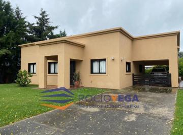Casa · 115m² · 4 Ambientes · 2 Cocheras · Casa en Venta en Barrio La Cesarina, General Rodriguez