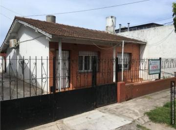 Casa · 135m² · 2 Ambientes · 1 Cochera · Dos Viviendas Venta en Block