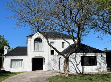 Casa · 1m² · Alquiler Temporario Casa en Santa Barbara - Tigre
