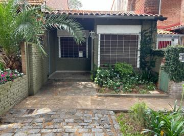 PH · 48m² · 3 Ambientes · 1 Cochera · PH en Punta Chica