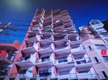 Departamento de 3 ambientes, Avellaneda · Departamento de 3 Ambientes con Balcon Al Frente 2° Piso Expensas Bajas