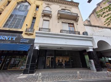 Oficina comercial · 650m² · 10 Ambientes · Amplias Oficinas en Pa con Ascensor - Sarmiento y San Luis
