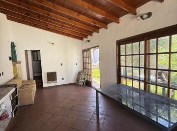 Casa · 170m² · 4 Ambientes · 2 Cocheras · Venta Casa en Olivos 4 Ambientes - con Jardín, Quincho y Pileta
