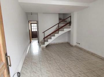 Departamento de 4 ambientes, Merlo · Duplex en Venta - Merlo Centro