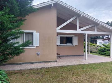 Casa de 4 ambientes, Miramar · Chalet en B° Las Lomas - Miramar