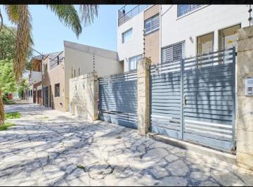 Departamento de 5 ambientes, Vicente López · Depto en Florida, Lavalle 2352 Dpto 5