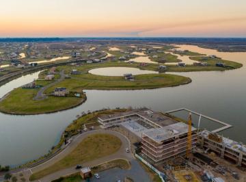 Terreno , Escobar · Lote en Venta - Riberas de Puertos del Lago | 760 m², Vista Al Lago y Saldado