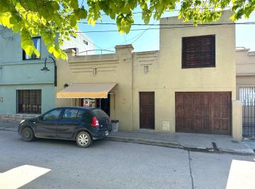 Casa de 6 ambientes, San Antonio de Areco · Venta| Casa Céntrica S. A. de Areco