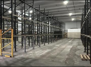Depósito · 2333m² · Excelente Deposito en Alquiler en Berazategui a Parti de 2300 m² Cub Hasta 17000 m² Cub