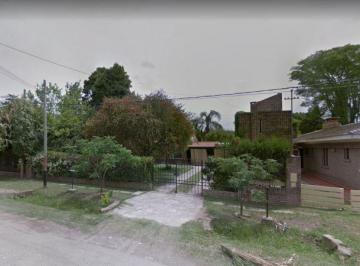 Casa · 350m² · 20 Ambientes · 1 Cochera · Suipacha 2100