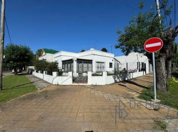 Casa de 2 ambientes, Esteban Echeverría · Casa en Venta en Luis Guillón
