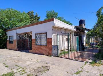 PH · 50m² · 4 Ambientes · 1 Cochera · PH en Chaco Al 2200, Rafael Calzada