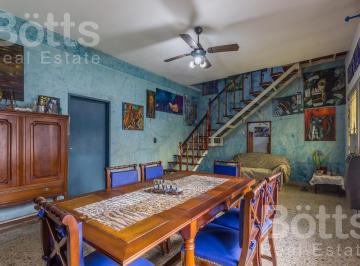 Casa · 192m² · 5 Ambientes · 4 Cocheras · Oportunidad Casa 5 Amb Lote Propio