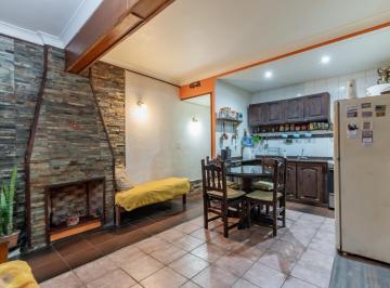 PH · 34m² · 2 Ambientes · PH Apto Credito con Patio y Pileta en Mataderos