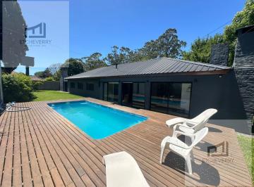 Casa · 350m² · 4 Ambientes · 2 Cocheras · Casa en Pinos de Anchorena
