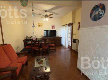 PH · 90m² · 4 Ambientes · Venta PH 3 Ambientes Sin Expensas Muy Luminoso.
