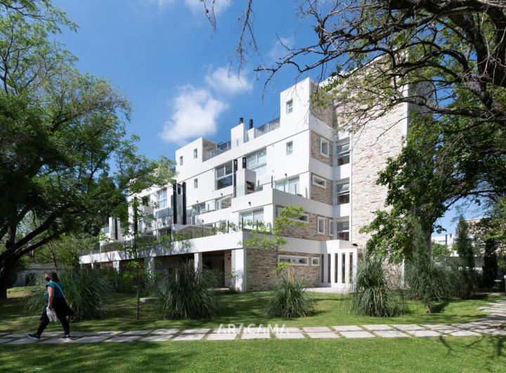 Departamento · 40m² · 2 Ambientes · 1 Cochera