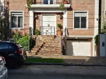 Casa de 6 ambientes, Vicente López · Casa en Venta con Excelente Ubicacion en La Lucila
