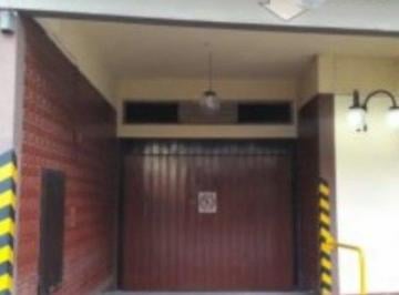 Garage , Almirante Brown · Cochera Venta en Adrogue