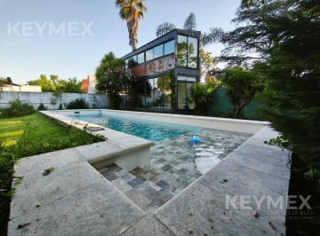 Quinta vacacional · 125m² · 4 Ambientes · Quinta con 2 Casas, Piscina, y Galpón Amplio