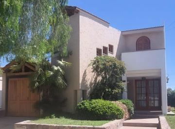 Casa de 7 ambientes, Ciudad de Mendoza · Dueño Directo Vende Excelente Propiedad