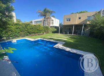 Casa de 4 ambientes, Tigre · Bustamante Prop San Isidro Labrador 12107 Alquiler Verano Enero Villanueva Tigre