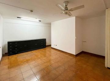 Imagen 1 - Oficina independiente en subsuelo con recepción y salón en Mendoza y Ayacucho - Alquilado. - · Oficina Independiente en Subsuelo con Recepción y Salón en Mendoza y Ayacucho - Alquilado.
