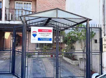 Casa · 65m² · 3 Ambientes · 1 Cochera · Venta Duplex Lanus