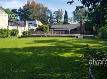 Quinta vacacional · 180m² · 3 Ambientes · 3 Cocheras · Venta Quinta en La Reja