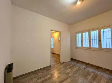 C21-052-989845_2 · Departamento 3 Ambientes. | Calle San Luis Al 100