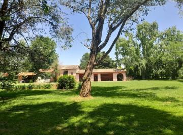 Campo de 3 ambientes, Exaltación de la Cruz · Casa de Campo en Venta - La Loma - Capilla del Señor