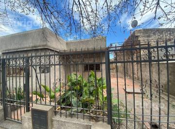 Casa · 276m² · 5 Ambientes · Casa en Venta en Pérez, Excelente Ubicación