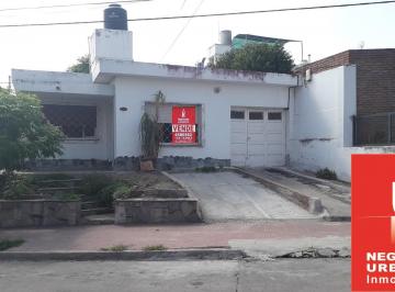 Casa de 8 ambientes, Córdoba · Venta Bº Crisol Norte Pardos y Morenos 1849 Casa + Dpto