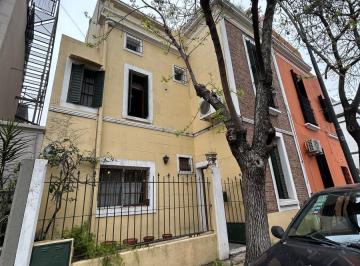 Casa · 146m² · 5 Ambientes · Casa en Jacaranda 1400 - Caba