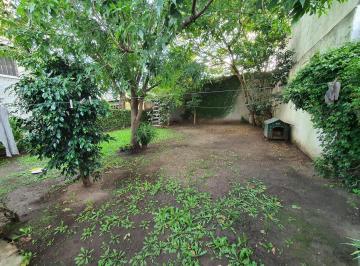 Terreno · 80m² · 3 Ambientes · 2 Cocheras · Venta Lote 10x29 con 2 Locales y Garage Pasante
