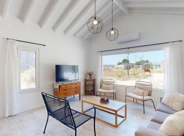 Casa · 146m² · 4 Ambientes · Casa en Alquiler - Barrio Senderos III Lote 222 de Costa Esmeralda - a Estrenar